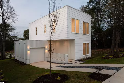 49 Baywood Ave, Greenville, SC 29607