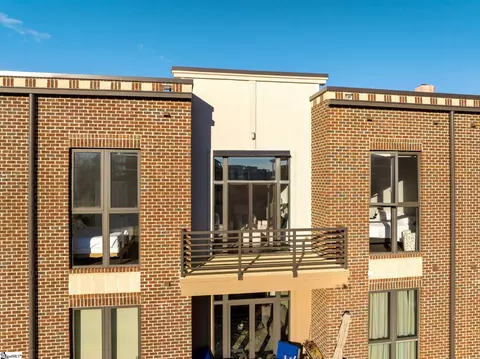 112 W Broad St UNIT 404 B, Greenville, SC 29601