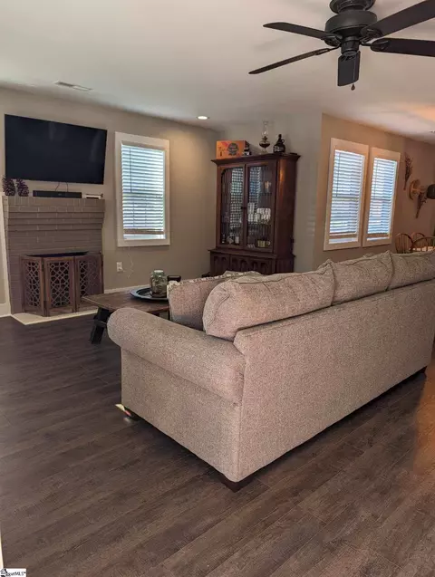 206 W 3rd Ave, Easley, SC 29640 photo 23