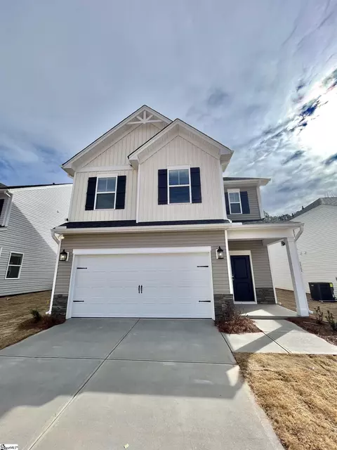 1129 Forestbrook Ln, Spartanburg, SC 29303