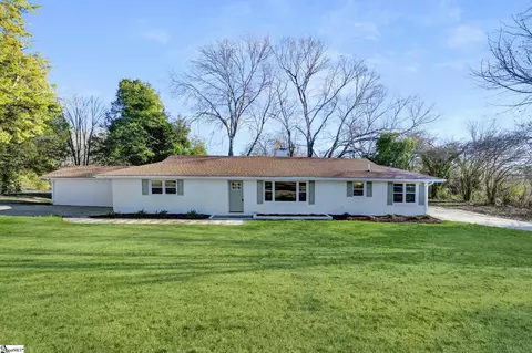 3055 Huntington Dr, Spartanburg, SC 29302