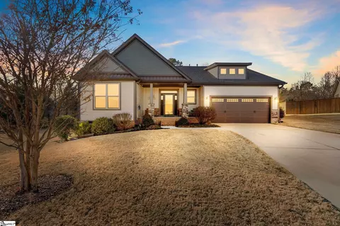 408 Skyway Pl, Travelers Rest, SC 29690
