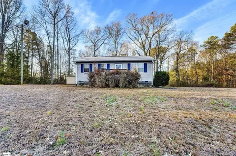 141 Loftis Dr, Pelzer, SC 29669
