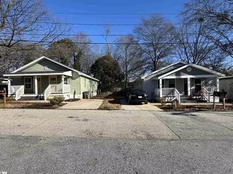 2 Hillhouse St, Greenville, SC 29605