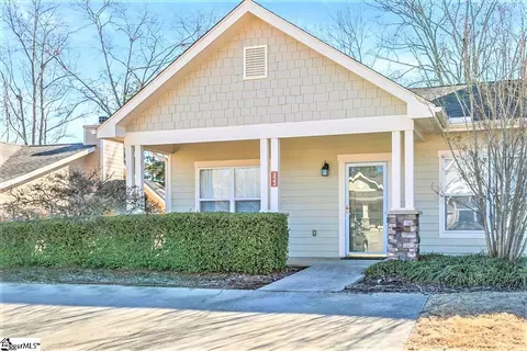 322 Shallow Dr, Taylors, SC 29687