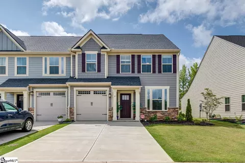9 Moss Hollow Way, Simpsonville, SC 29680