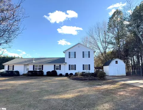 2200 Riveroak Rd, Chesnee, SC 29323