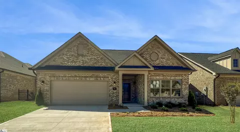 19 Lifestyle Ct, Greer, SC 29650