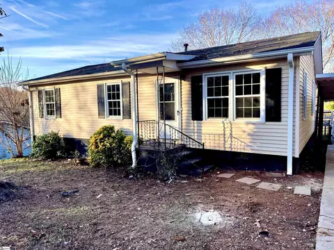 406 W C Ave, Easley, SC 29640