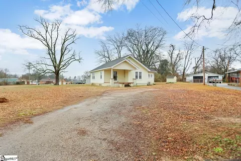 1036 S Buncombe Rd, Greer, SC 29651