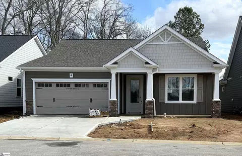 1 Pineglen Ct, Simpsonville, SC 29680