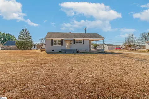 309 Alma St, Lyman, SC 29365