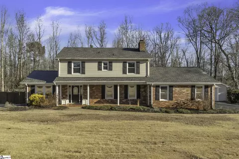 119 Pinewood Dr, Woodruff, SC 29388