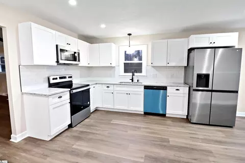 106 Longview Ter, Easley, SC 29642 photo 9