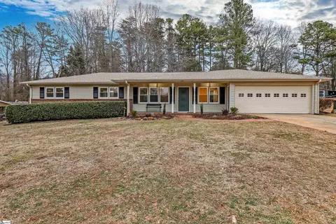 106 Longview Ter, Easley, SC 29642