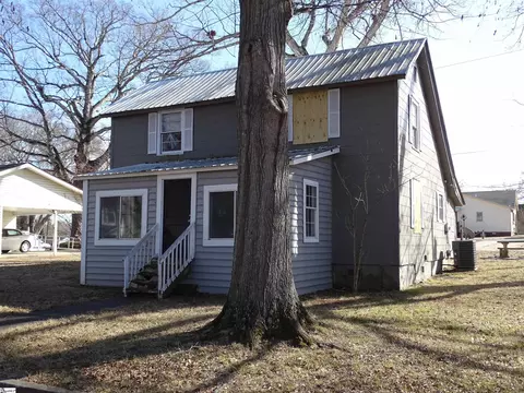 20 F St, Inman, SC 29349