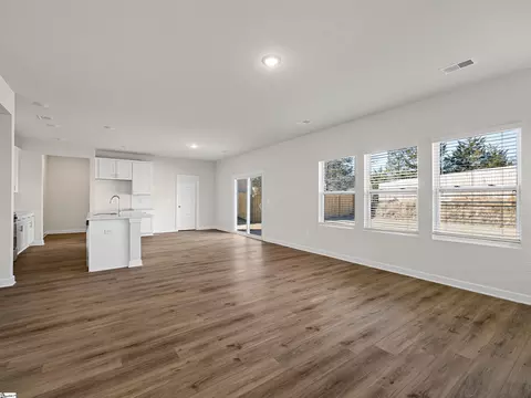 721 Treeline Rd, Moore, SC 29369 photo 4