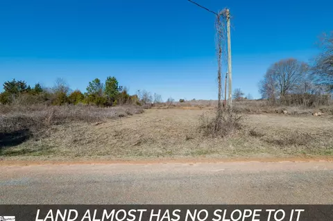 605 Farmer St, Starr, SC 29684