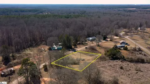 605 Farmer St, Starr, SC 29684 photo 10