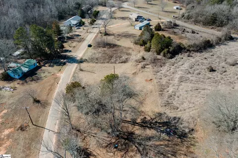 605 Farmer St, Starr, SC 29684 photo 7