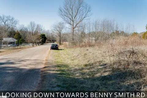 605 Farmer St, Starr, SC 29684 photo 25