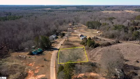 605 Farmer St, Starr, SC 29684 photo 8