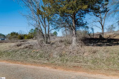 605 Farmer St, Starr, SC 29684 photo 23