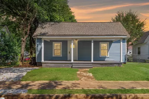 12 Madden St, Greenville, SC 29605