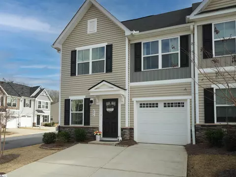 406 Aldworth Ln, Fountain Inn, SC 29644