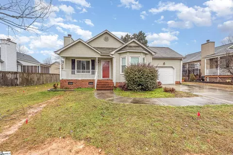 203 Autumnwood Way, Simpsonville, SC 29681