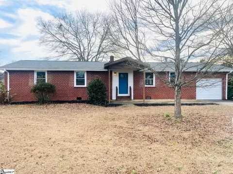 216 Drury Ln, Mauldin, SC 29662
