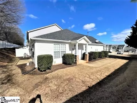 26 Roselite Cir, Greer, SC 29650