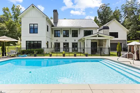471 N Barton Rd, Taylors, SC 29687