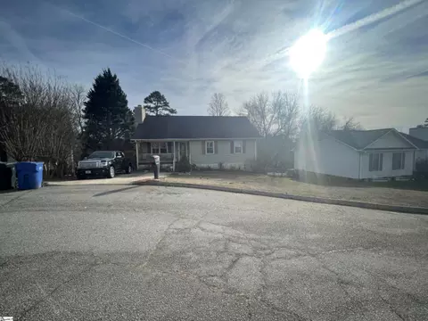 110 Saluda Rdg, Greenville, SC 29611