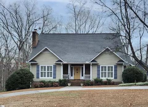 201 Valley Oak Dr, Greenville, SC 29617