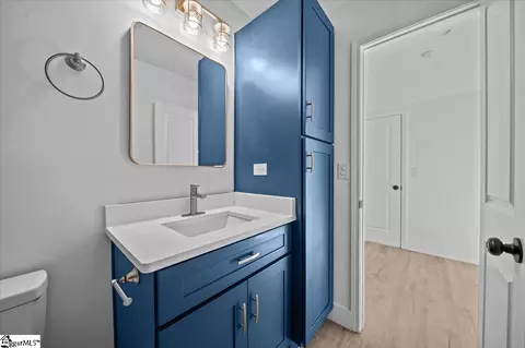Bath - 103 Clayton St, Greer, SC 29650 photo 4 of 4