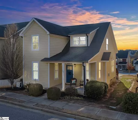 107 Lawndale Ave, Greer, SC 29651