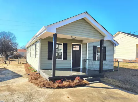 102 Carver St, Greenville, SC 29611