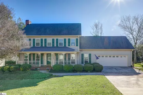 311 Pelham Falls Dr, Greer, SC 29651