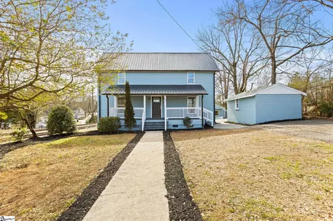 3 Lyman St, Pelzer, SC 29669