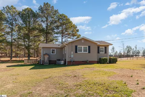 Exterior - 325 Berry Rd, Pelzer, SC 29669 photo 7 of 17