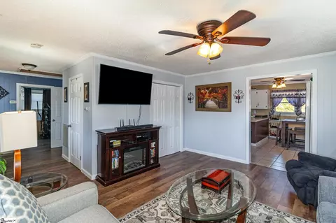 Living - 325 Berry Rd, Pelzer, SC 29669 photo 4 of 4