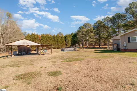 Exterior - 325 Berry Rd, Pelzer, SC 29669 photo 5 of 17