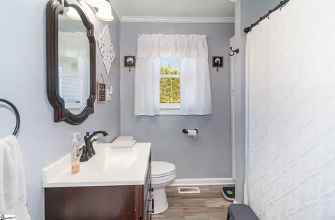 Bath - 325 Berry Rd, Pelzer, SC 29669 photo 1 of 1
