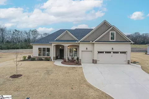 111 Swing About Dr, Greenwood, SC 29649