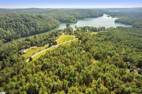 105 Chicory Ln, Sunset, SC 29685