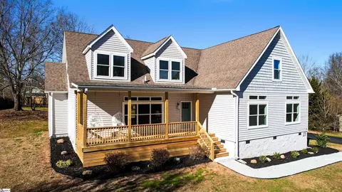 23 Forestville Dr, Travelers Rest, SC 29690