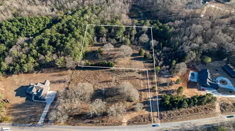 400 Lee Vaughn Rd, Simpsonville, SC 29681