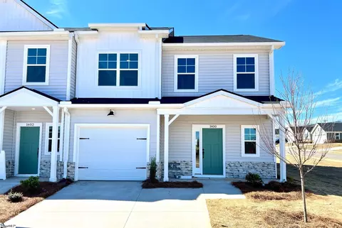 1400 Johnstone Dr, Reidville, SC 29375