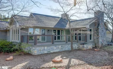 738 Foot Hills Rd, Greenville, SC 29617